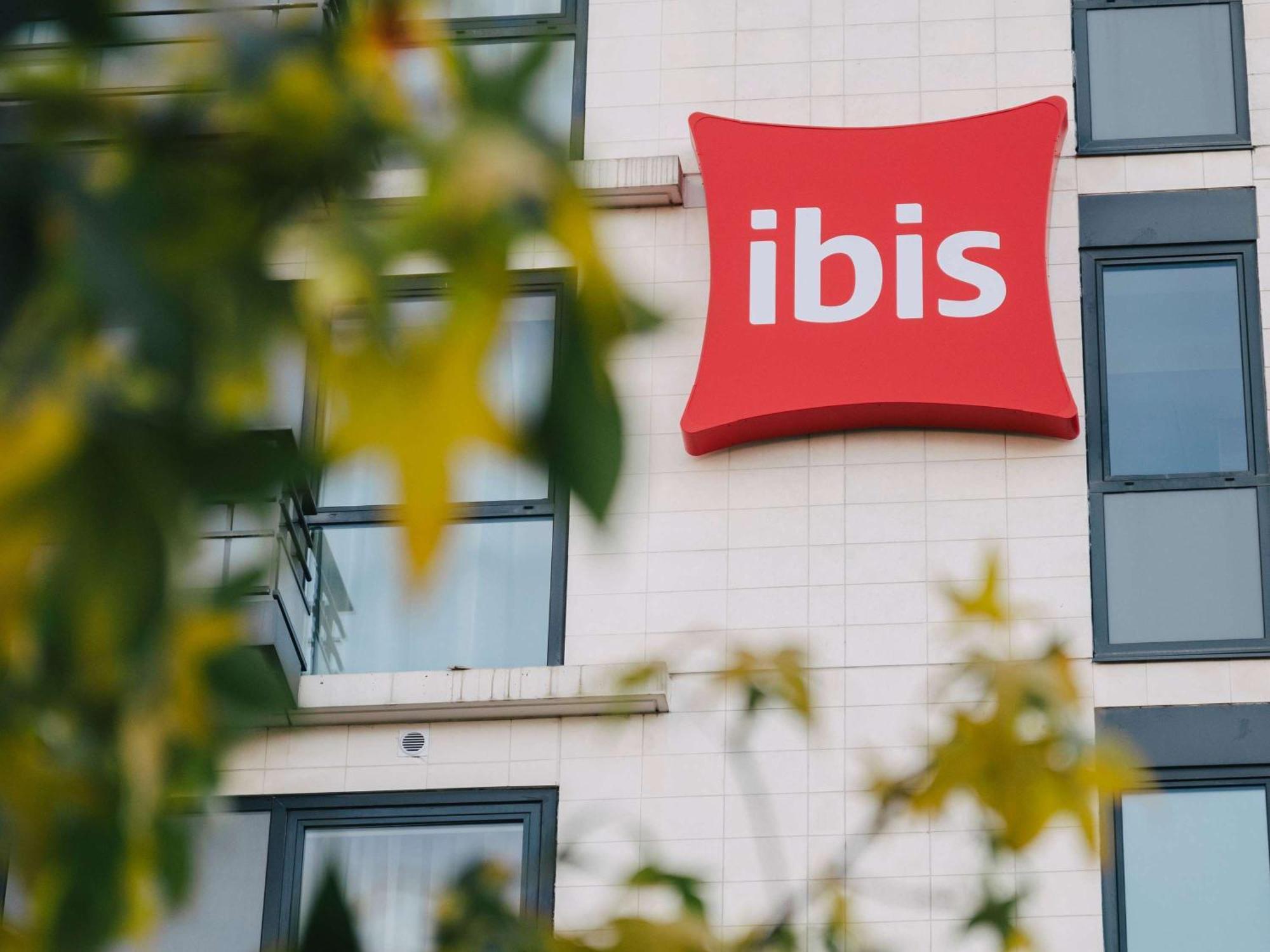 מלון Ibis Rouen Centre Rive Droite Pasteur מראה חיצוני תמונה